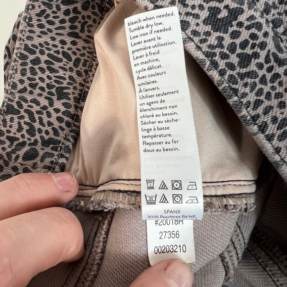 SPANX Jean-ish Leggings in Desert Dot- Size Large - Picture 6 of 10